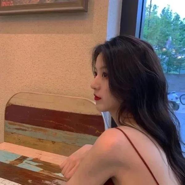 我的女友2000岁 在线观看